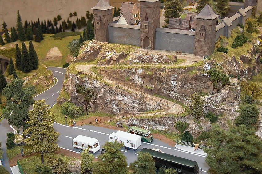 Burg im Jahr 2002
Der Aufsieg zur Burg
